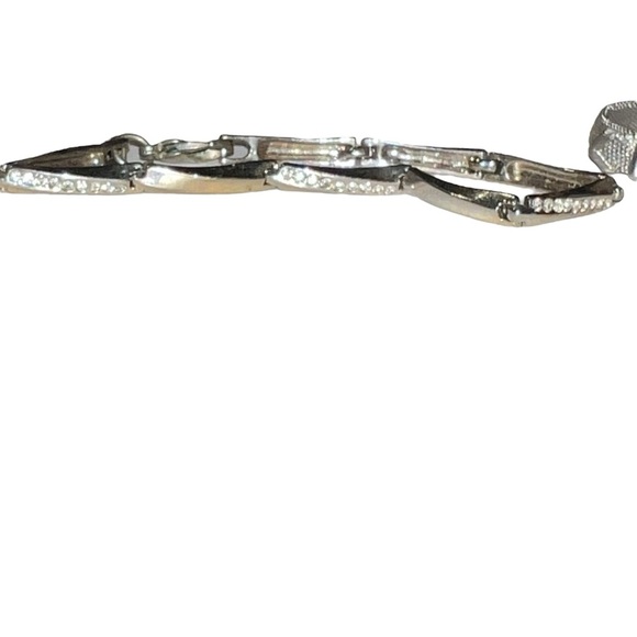 Silver Mesh Belt Buckle Bracelet with 2 other Silver Tone Vintage Bracelets - Picture 3 of 7